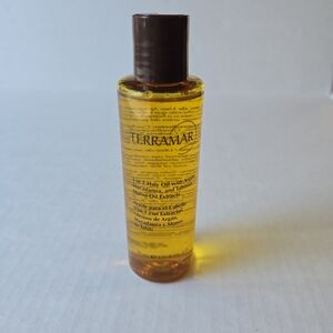 Terramar Hair Oil with Argan, Macadamia, and Tahiti Monoi - Brown and Yellow